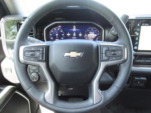 Used 2026 Chevrolet Silverado 1500 LT AWD/4WD image 24