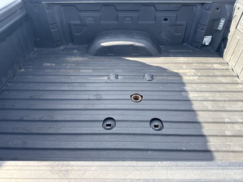 Used 2024 GMC Sierra 2500 AT4 w/ AT4 Preferred Package image 32