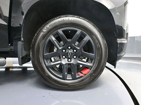 Used 2021 Chevrolet Silverado 1500 RST w/ Redline Edition AWD/4WD image 17