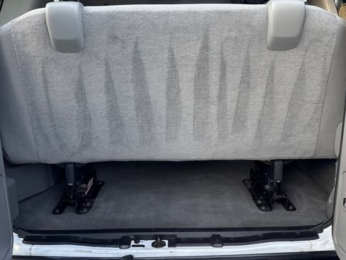 Used 2008 Ford E-350 and Econoline 350 XLT image 12