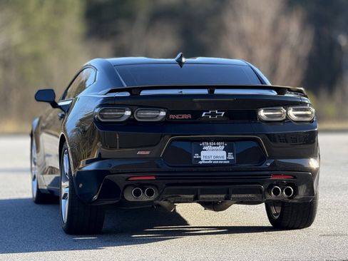 Used 2019 Chevrolet Camaro SS image 4