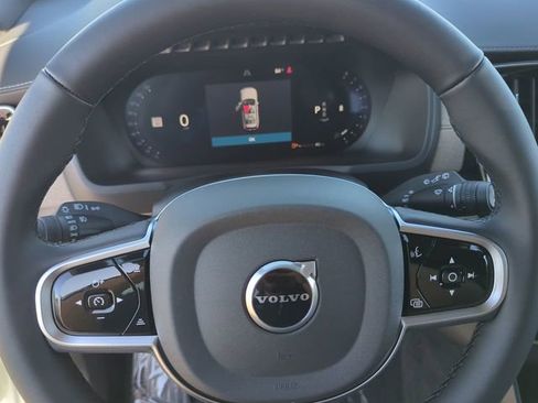 New 2026 Volvo XC90 B6 Plus w/ Protection Package Premier image 20