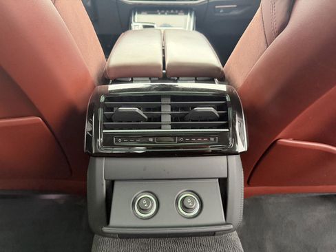 Used 2020 Audi S8 L w/ S8 Executive Package image 39