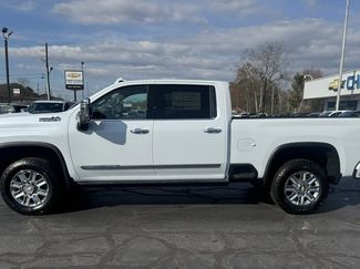 New 2026 Chevrolet Silverado 3500 High Country w/ High Country Premium Package video 2