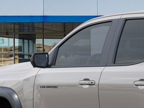 New 2026 Chevrolet Colorado ZR2 w/ Technology Package AWD/4WD image 13