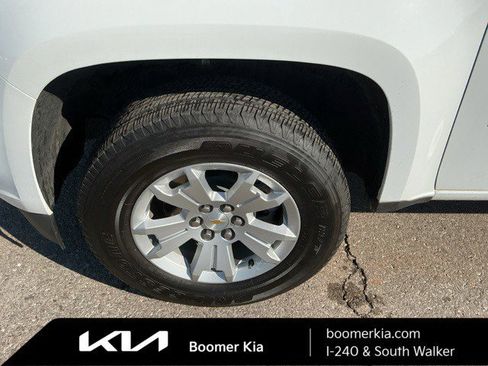 Used 2022 Chevrolet Colorado LT w/ Fleet Safety Package image 9