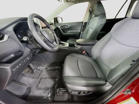 Certified 2025 Toyota RAV4 XLE w/ Convenience Package image 20