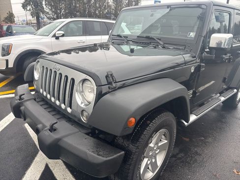 Used 2015 Jeep Wrangler Unlimited Sport w/ Quick Order Package 24S image 2
