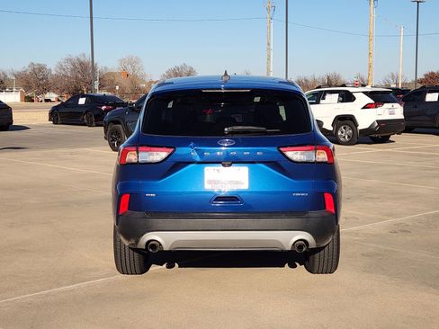 Used 2022 Ford Escape SE image 8