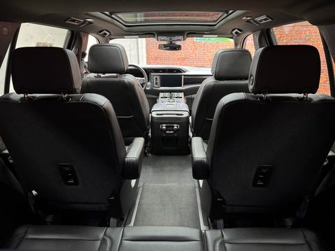 Used 2022 GMC Yukon Denali AWD/4WD image 31