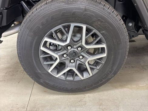 New 2025 Jeep Wrangler Unlimited Sahara AWD/4WD image 42