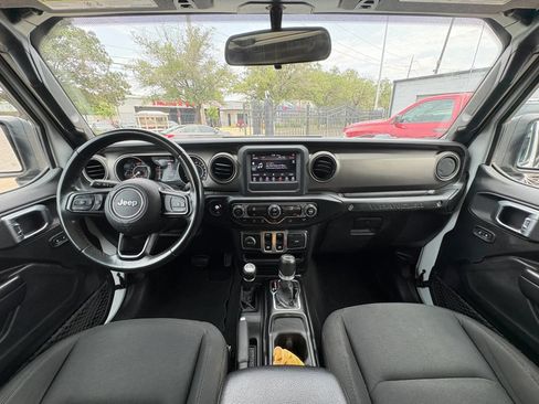 Used 2020 Jeep Wrangler Sport AWD/4WD image 17
