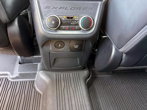 Used 2025 Ford Explorer ST AWD/4WD image 11