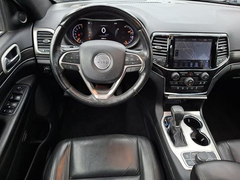 Used 2019 Jeep Grand Cherokee Limited AWD/4WD image 12