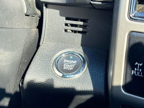 Used 2019 Ford F150 Lariat image 22