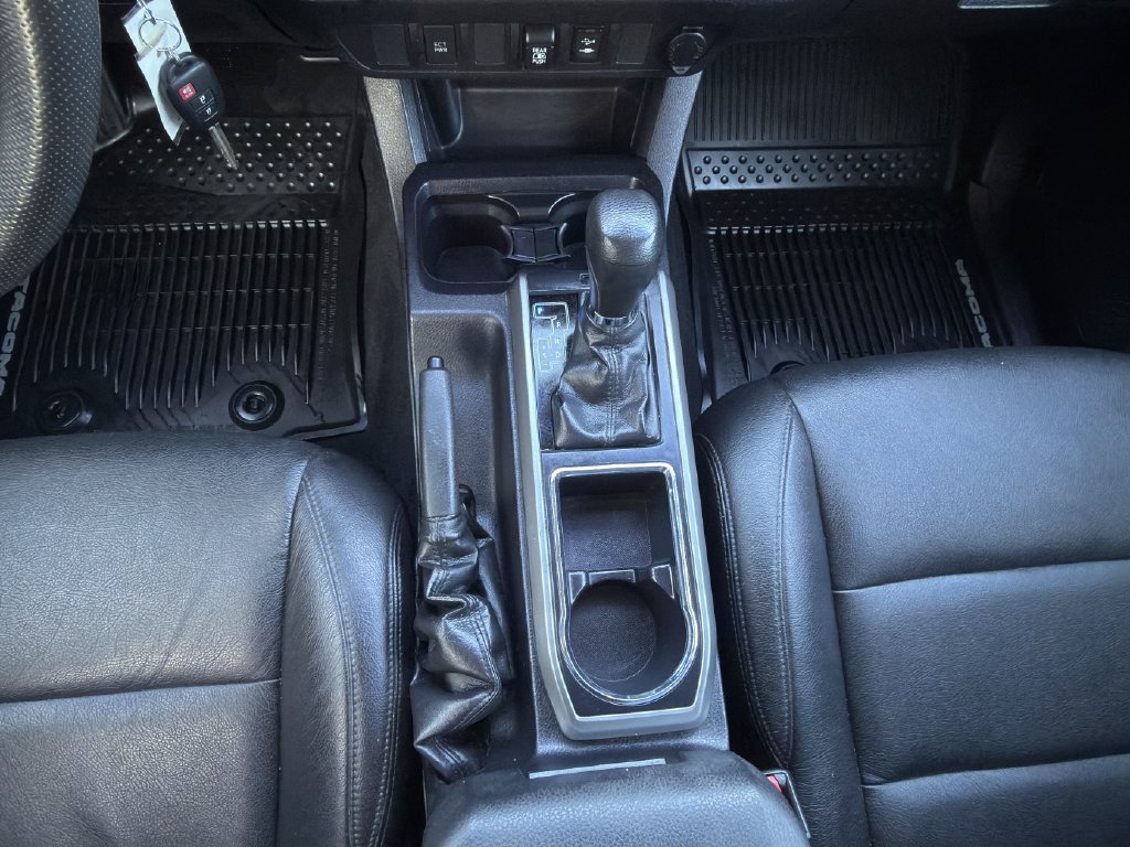 Used 2019 Toyota Tacoma SR5 RWD image 24