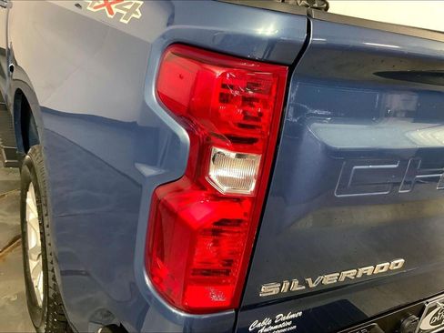 Used 2024 Chevrolet Silverado 1500 LT AWD/4WD image 27