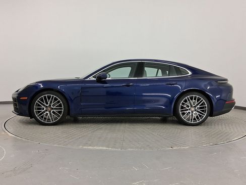New 2026 Porsche Panamera image 2