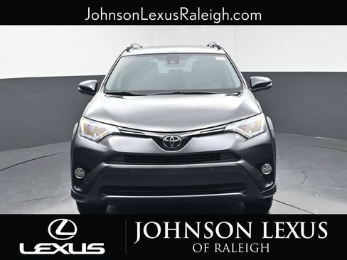 Used 2017 Toyota RAV4 XLE FWD image 4