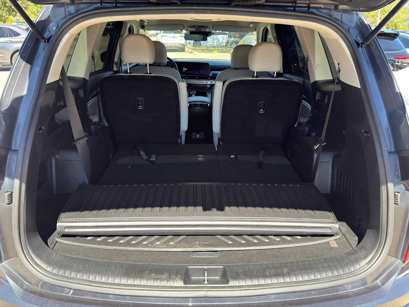 Used 2023 Kia Telluride S w/ S Sunroof Package FWD image 11