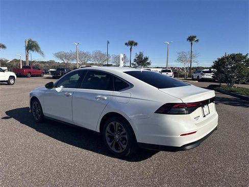 Used 2023 Honda Accord EX image 6