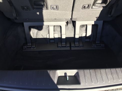 New 2026 Kia Carnival EX FWD image 18