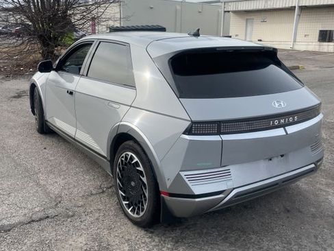 Used 2022 Hyundai Ioniq 5 Limited w/ Cargo Package image 2