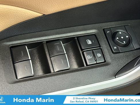 Used 2025 Toyota RAV4 XLE FWD image 13
