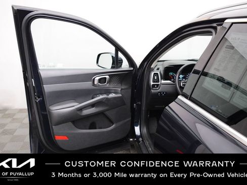 Certified 2023 Kia Sorento EX AWD/4WD image 9