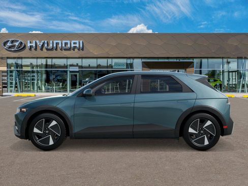 New 2026 Hyundai Ioniq 5 SE AWD/4WD image 3