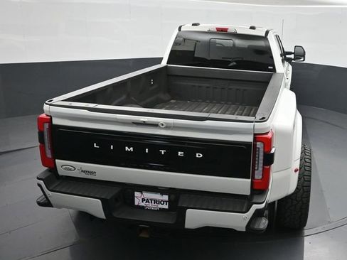 Used 2024 Ford F450 Limited w/ FX4 Off-Road Package AWD/4WD image 34