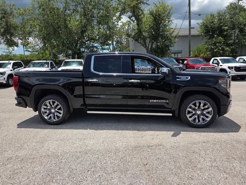 New 2026 GMC Sierra 1500 Denali w/ Denali Reserve Package AWD/4WD image 9
