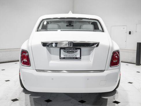 Used 2018 Rolls-Royce Phantom Sedan RWD image 8