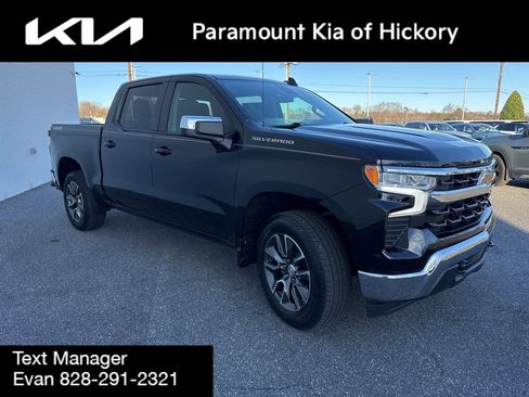 Used 2023 Chevrolet Silverado 1500 LT AWD/4WD image 3