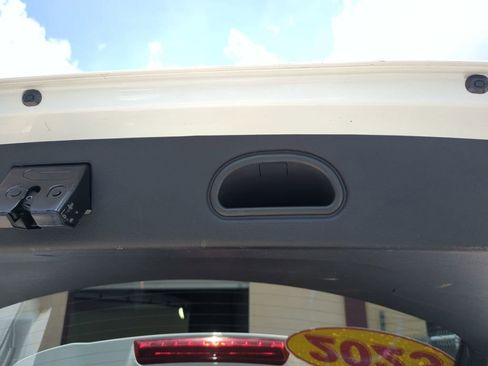 Certified 2023 Hyundai Kona Limited w/ Cargo Package FWD image 15