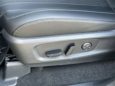 New 2026 INFINITI QX60 Luxe image 23