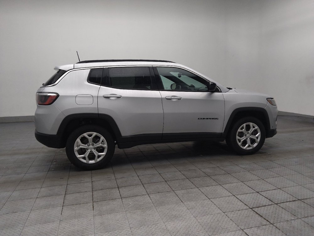 Used 2024 Jeep Compass Latitude AWD/4WD image 10