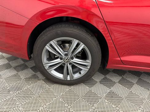 Used 2024 Volkswagen Jetta SE FWD image 18