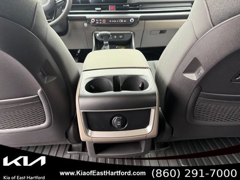 New 2026 Kia Carnival LX FWD image 20