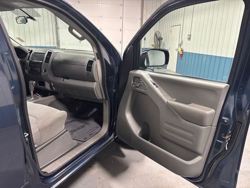 Used 2019 Nissan Frontier SV image 49