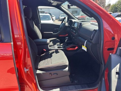 New 2025 Nissan Frontier PRO-4X w/ Pro Convenience Package image 21