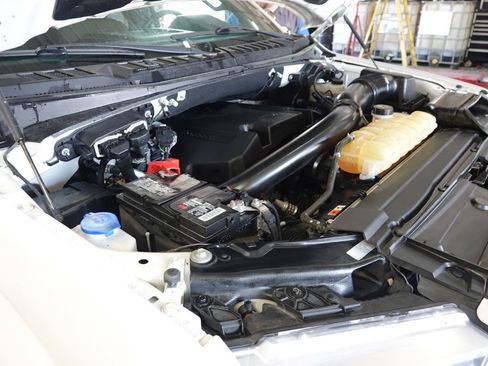 Used 2018 Ford F150 Lariat image 43