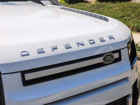 Used 2021 Land Rover Defender 90 S AWD/4WD image 11