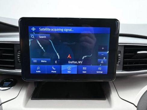 Used 2023 Ford Explorer XLT w/ Equipment Group 202A AWD/4WD image 17