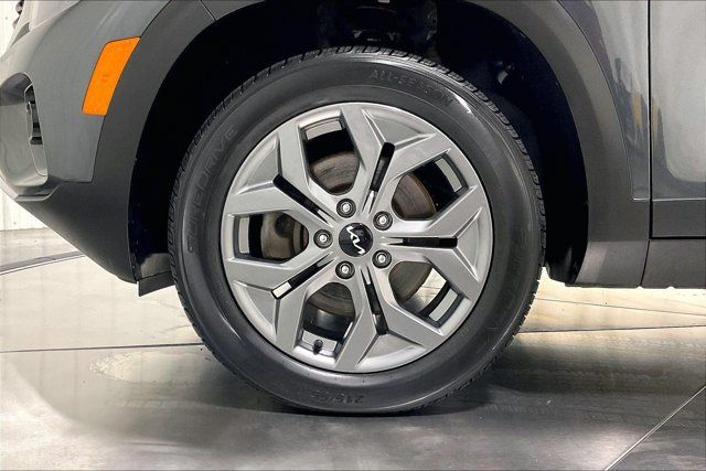 Used 2024 Kia Seltos S AWD/4WD image 9