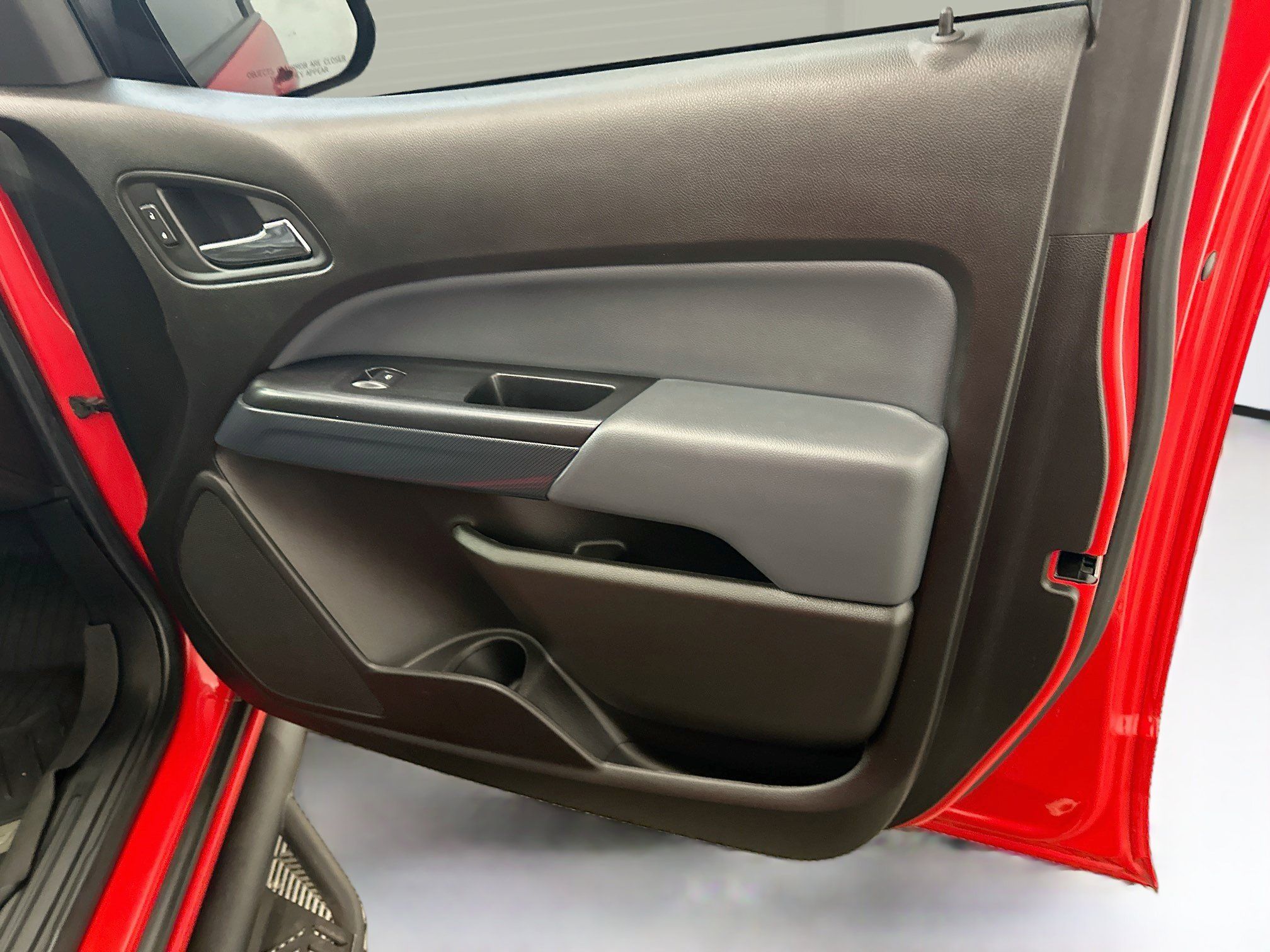 Used 2016 Chevrolet Colorado Z71 AWD/4WD image 33