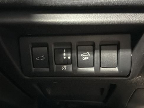 Certified 2025 Subaru Outback Premium w/ Popular Package #1A AWD/4WD image 25