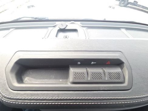 Certified 2025 Ford Bronco Outer Banks image 31