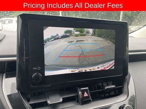 Used 2024 Toyota Corolla LE FWD image 30