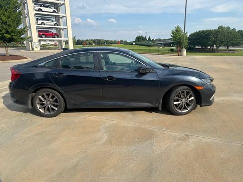 Used 2021 Honda Civic EX image 4